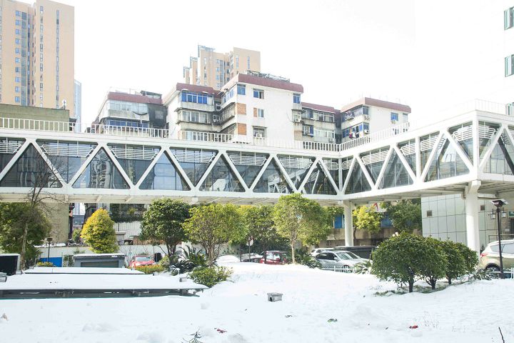 協(xié)和醫(yī)院鋼結(jié)構連廊1.jpg